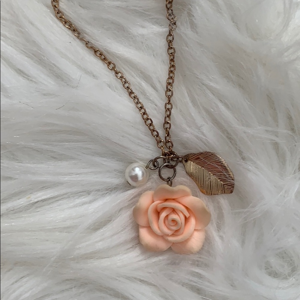 Dainty Rose/Feather/Pearl necklace